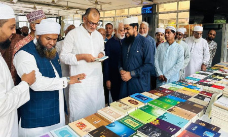 রাসূল (সা.)-এর অনুকরণীয় জীবনাদর্শ তুলে ধরার আহ্বান বাণিজ্য উপদেষ্টা