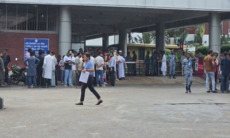 বিমানবন্দরে এনসিপি নেতাদের হাতে লাঞ্ছিত সাংবাদিক, অতঃপর...