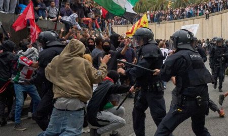 ত্রাণবাহী ফ্লোটিলা আটকের প্রতিবাদে ইসরায়েলি ব্যবসা প্রতিষ্ঠানে ভাঙচুর