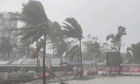 দুপুরের মধ্যে ৮ জেলায় ঝড়ের আভাস আবহাওয়া অধিদপ্তরের