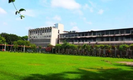 দীর্ঘ ৩৪ দিন পর রবিবার খুলবে বাকৃবি ক্যাম্পাস