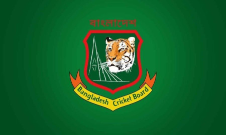 গভীর রাতে নির্বাচন থেকে সরলেন আরও এক প্রার্থী