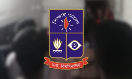 ঢাবি ছাত্রীকে কক্ষে আটকে নির্যাতন, হোস্টেল পরিচালক গ্রেপ্তার