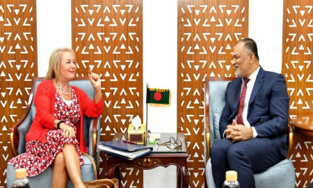 বাণিজ্য উপদেষ্টার সঙ্গে যুক্তরাজ্যের বাণিজ্যবিষয়ক দূতের বৈঠক