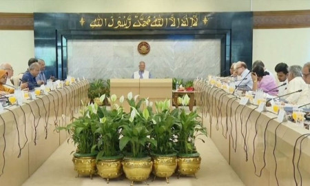 উপদেষ্টা পরিষদের বৈঠকে ১১টি অধ্যাদেশ ও ৩টি প্রস্তাব অনুমোদন