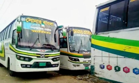 শেরপুর-ঢাকা রুটে বাস চলাচল বন্ধ, ভোগান্তিতে যাত্রীরা