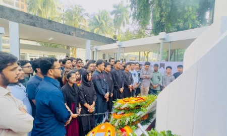 ঢাকা বিশ্ববিদ্যালয়ের শোক দিবসে ছাত্রদলের শ্রদ্ধা নিবেদন