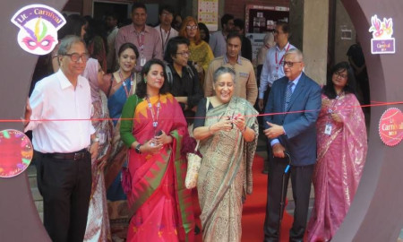 ইস্ট ওয়েস্ট ইউনিভার্সিটিতে বর্ণাঢ্য ‘লিট-কার্নিভ্যাল’ অনুষ্ঠিত
