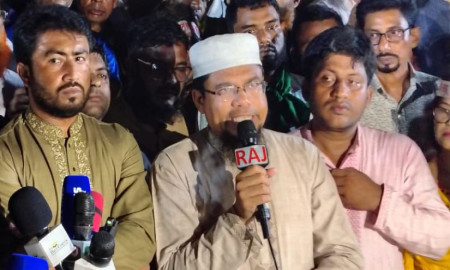 বিএনপিকে বক্তব্য প্রত্যাহারের আহবান অধ্যক্ষ আজীজির