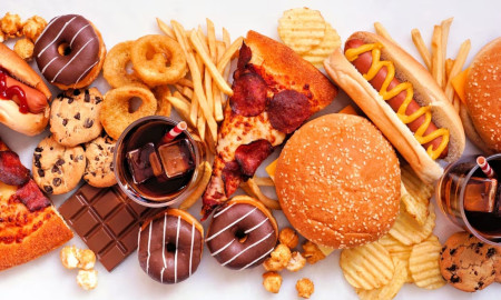 যেসব অভ্যাসে বাড়ে ক্যান্সারের ঝুঁকি