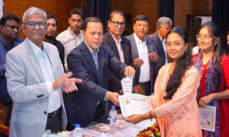 ঐক্যের অভাবে আমাদের সমাজ ও রাষ্ট্র এগোতে পারছে না: সবুর খান