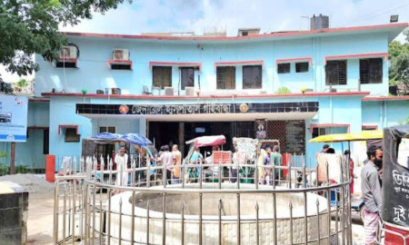 গাইবান্ধায় ডোপ টেস্ট সংকট: সেবাগ্রহীতাদের ভোগান্তি