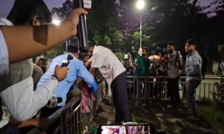 ঢাবিতে ভবঘুরে উচ্ছেদ অভিযানের সময় মাদক উদ্ধার