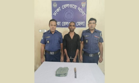 ভাইরাল সেই যুবকের চাকুটি উদ্ধার