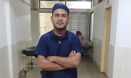 পরীক্ষা শেষে ছাত্রাবাসে ফেরার পরই মৃত্যুর কোলে ঢলে পড়লেন মেডিকেল শিক্ষার্থী