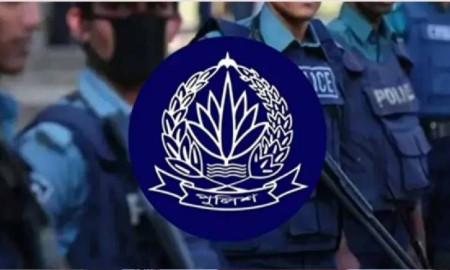 ৯ এসপিসহ ১১ কর্মকর্তাকে বদলি, দুই জনের আদেশ বাতিল  