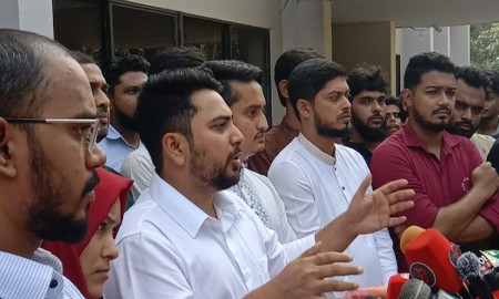 এনসিপি এখনও জোটে যাওয়ার সিদ্ধান্ত নেয়নি, প্রার্থী বাছাই চলছে: নাহিদ ইসলাম