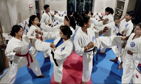 বাংলাদেশে হঠাৎ কারাতে, অস্ত্র প্রশিক্ষণ কেন, ঝুঁকি কোথায়?