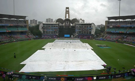 বৃষ্টির কবলে নারী বিশ্বকাপের ফাইনাল