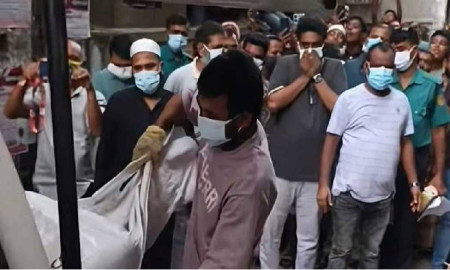 রাজধানীর একটি ভবন থেকে নারী-পুরুষের গলিত মরদেহ উদ্ধার