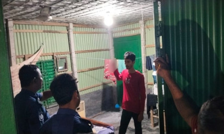 নামাজরত বাবাকে কুপিয়ে হত্যার অভিযোগ ছেলের বিরুদ্ধে