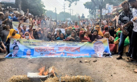 ‘গরিবের ডাক্তার’ খ্যাত শহিদুলকে মনোনয়ন না দেওয়ায় হরতাল–অবরোধ পালন