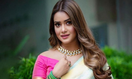 অভিনেত্রী তানজিন তিশার নামে প্রতারণা মামলা