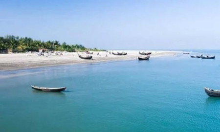 ট্রলারসহ ছয় জেলেকে ধরে নিয়ে গেছে আরাকান আর্মি