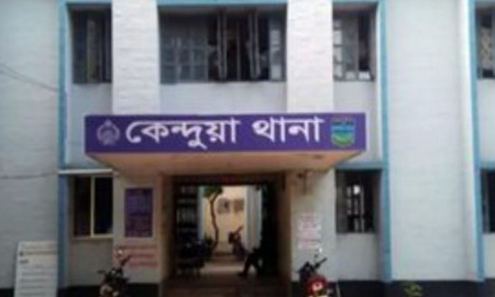 শিক্ষকের গায়ে আগুন ধরিয়ে ২ লাখ টাকার ছিনতাই