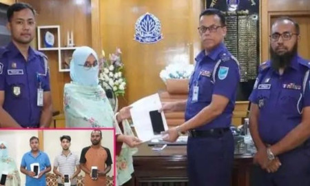 উদ্ধারকৃত ৩০৩টি হারানো মোবাইল মালিকদের ফেরত দিল জেলা পুলিশ