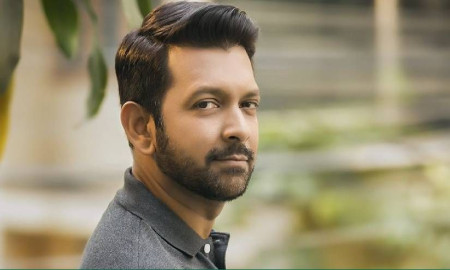 তাহসানের রাজনৈতিক দলে যোগদানের গুঞ্জন, যা বললেন অভিনেতা 