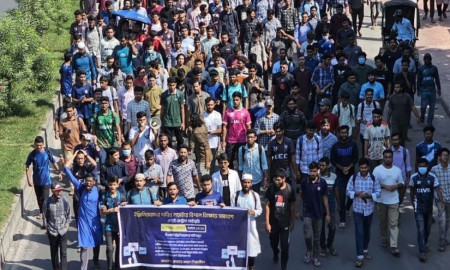 প্রকৌশলীদের ৩ দফা দাবি আদায়ে আবারও আন্দোলনে রুয়েট শিক্ষার্থীরা