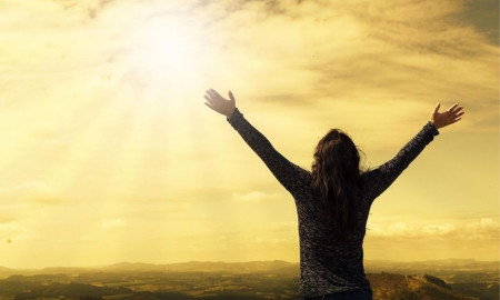 সুখী থাকার ৮ টি সহজ উপায়