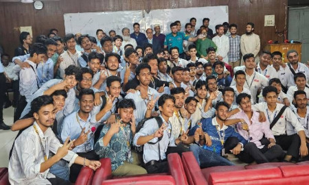 আর মারামারি করবে না ঢাকা কলেজ-আইডিয়াল কলেজ শিক্ষার্থীরা