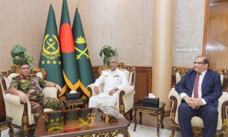 সেনাপ্রধানের সঙ্গে পাকিস্তান নৌবাহিনী প্রধানের সৌজন্য সাক্ষাৎ