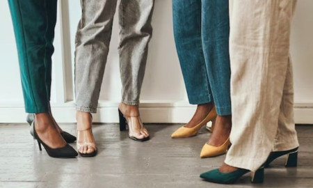 নিজেকে আরও লম্বা, আকর্ষণীয় দেখাতে হাই হিল পরছেন—ক্ষতি ডেকে আনছেন না তো?