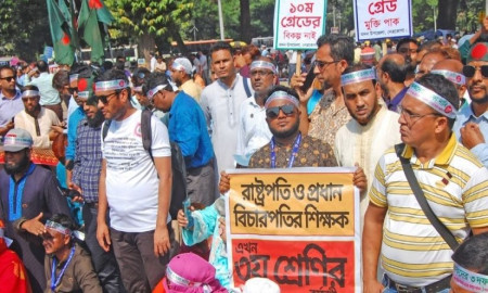 প্রাথমিক বিদ্যালয়ের শিক্ষকদের কর্মবিরতি স্থগিত