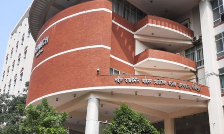 প্রেমের বিয়ে, সম্পর্কের সন্দেহে ঘুমন্ত স্বামীর বিশেষ অঙ্গ কাটলেন স্ত্রী