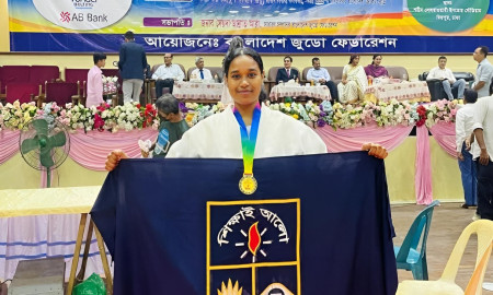 জাতীয় জুডো প্রতিযোগিতায় স্বর্ণপদক জয় ঢাবি শিক্ষার্থী অবনিকার 