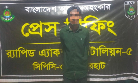 প্রবাসীর স্ত্রীকে ব্ল্যাকমেল, পর্নোগ্রাফি মামলায় যুবক গ্রেপ্তার