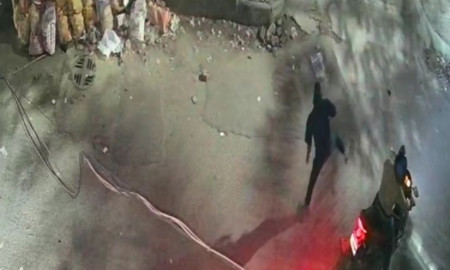 মোহাম্মদপুরে প্রিপারেটরি স্কুলে পেট্রোল বোমা নিক্ষেপ