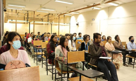 নিরাপত্তা শঙ্কায় অনলাইন ক্লাসের সিদ্ধান্ত বেশ কয়েকটি বিশ্ববিদ্যালয়ের