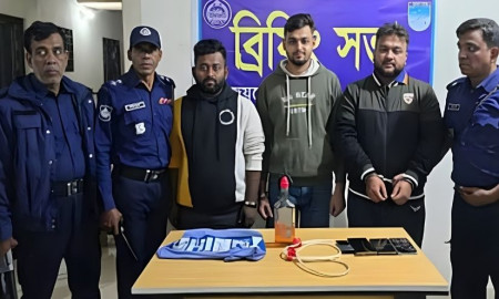 পেট্রলবোমা তৈরির সময় স্বেচ্ছাসেবক লীগ ও ছাত্রলীগের ৩ নেতা আটক