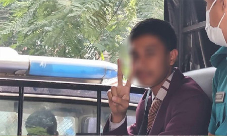 ধানমন্ডি ৩২ থেকে আটক সেই কিশোরকে ছেড়ে দিয়েছে পুলিশ