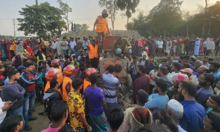 যশোরে ইটভাটার মেশিনে আটকা পড়ে প্রাণ গেল শ্রমিকের