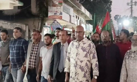 ঝালকাঠিতে শেখ হাসিনার ফাঁসির দাবিতে বিএনপির বিক্ষোভ মিছিল