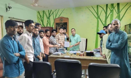 কুকসু নির্বাচন ডিসেম্বরের মধ্যে আয়োজনের দাবিতে শিক্ষার্থীদের স্মারকলিপি