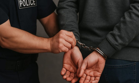 রাজধানীতে বিদেশী অস্ত্রসহ ছাত্রলীগ নেতা গ্রেপ্তার