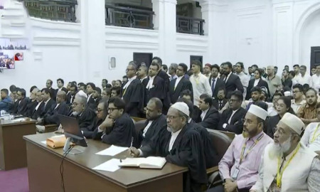 মানবতাবিরোধী অপরাধ মামলায় শেখ হাসিনার রায় পড়া শুরু