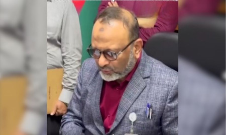 হাসিনার পক্ষে ১০০১ শিক্ষকের বিবৃতি, যা বললেন ঢাবি উপাচার্য